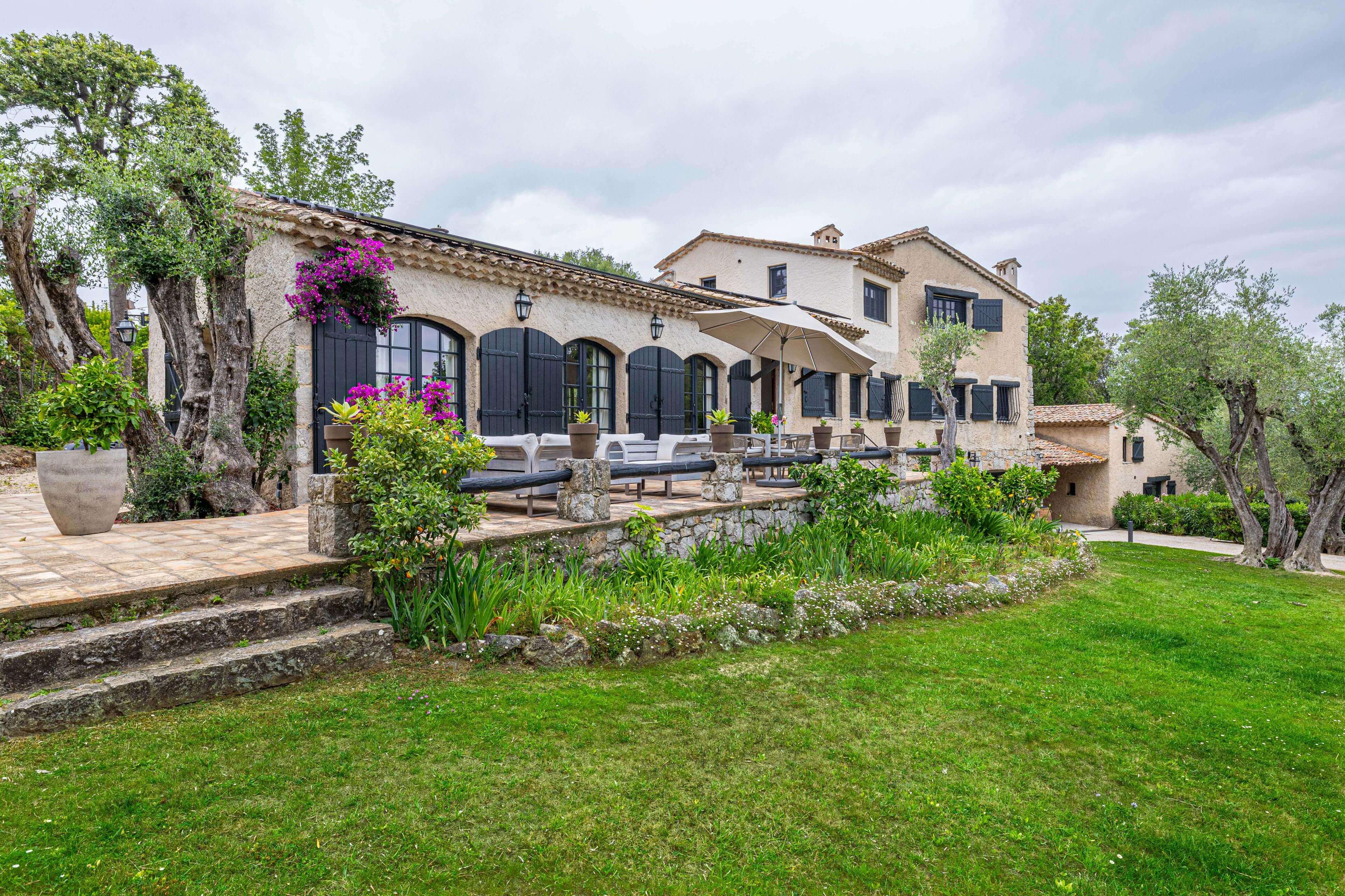 CLOS DE BRASSET 6989