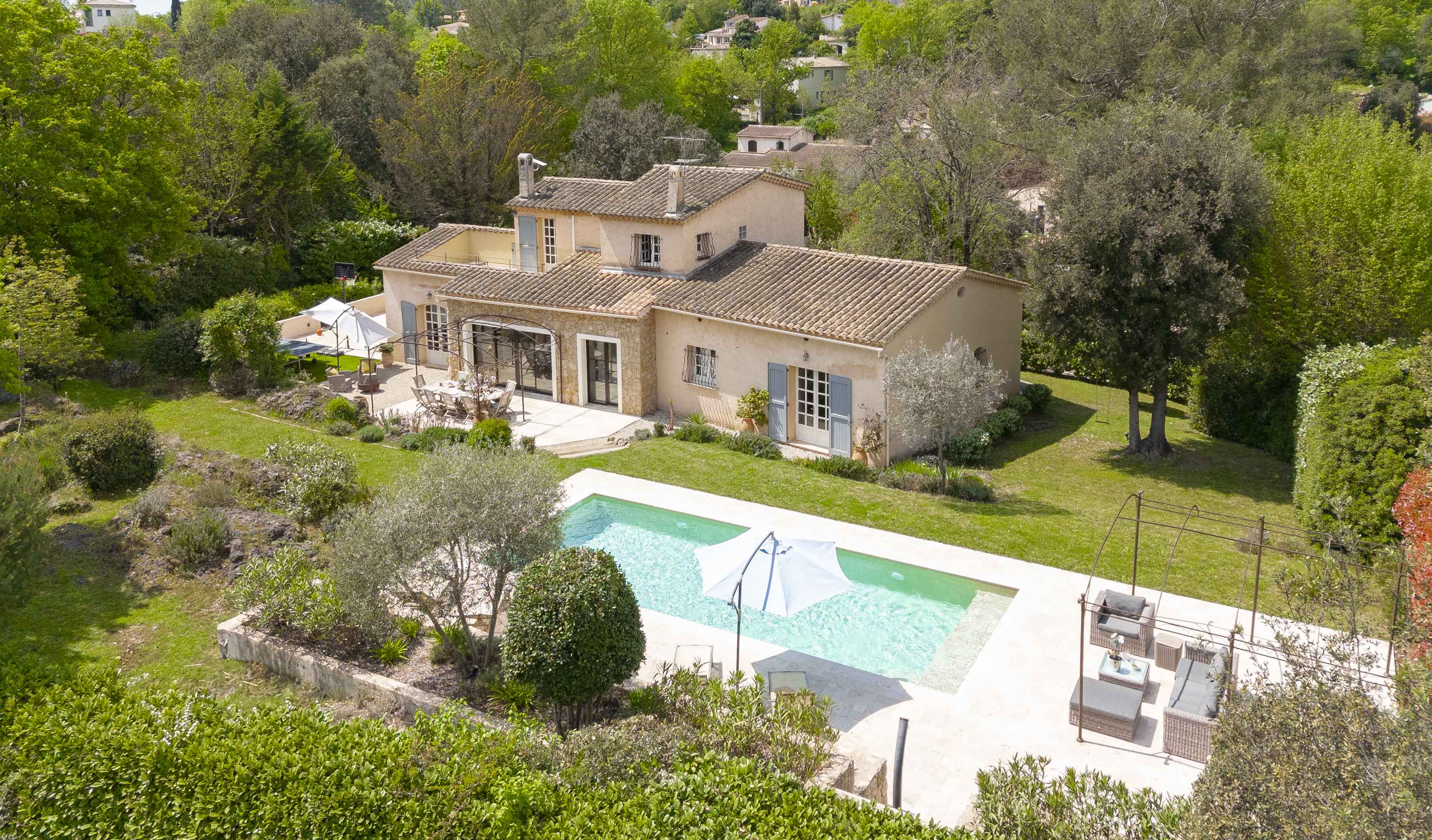 Villa Lucy Final Optimized 2