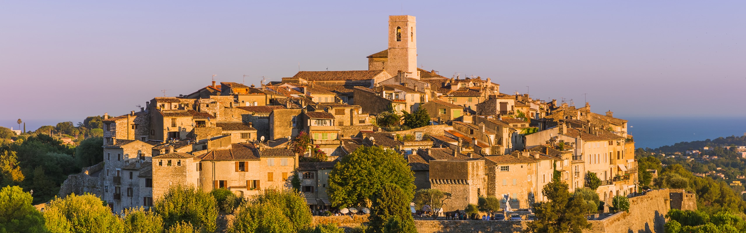 Villages arrière-pays