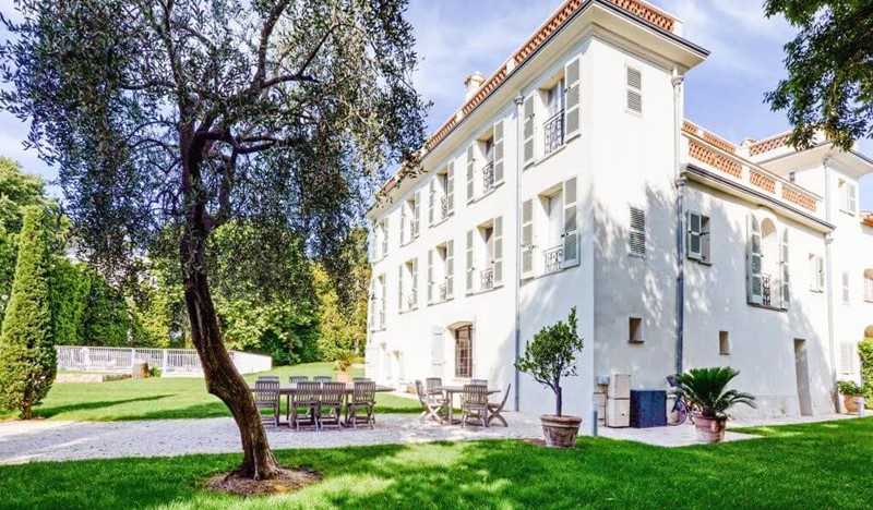 Holiday Villa Bastide des Cypres Cote d'Azur Villas