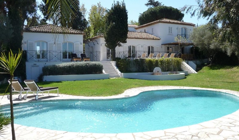 Brise Tropezienne,Cote d'Azur Villas, luxury  5BR villa in the centre of Saint Tropez with pool