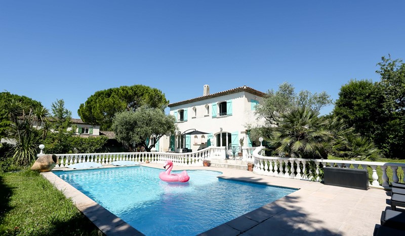 Villa Alice, Wonderful 5-bedroom family villa within walking distance of Plascassier
