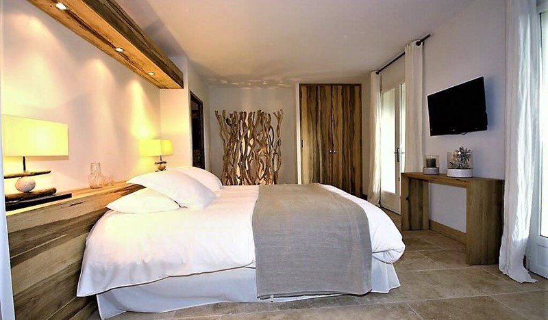 ALADOUCEURDEVIVREVILLA14