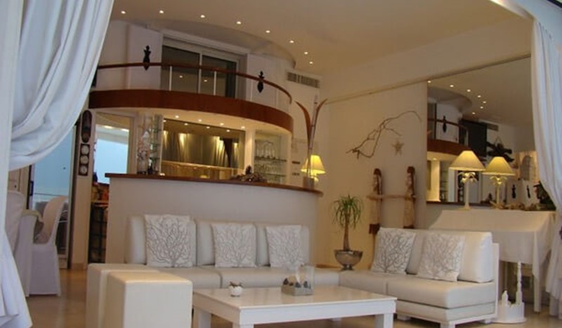 Villa Keller Living 2 900