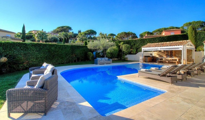 Refletpoolwickerchairs