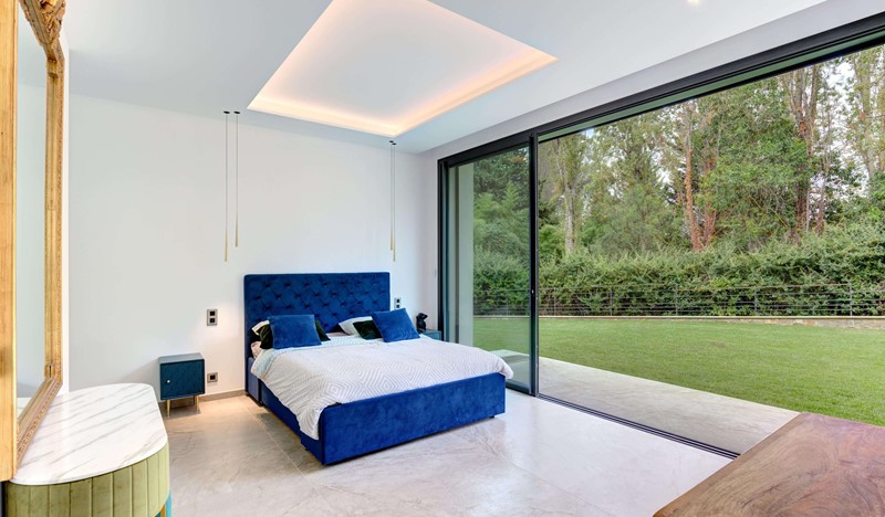 3F3a8447and12more Modifier