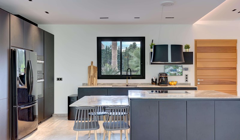 3F3a8530and12more Modifier