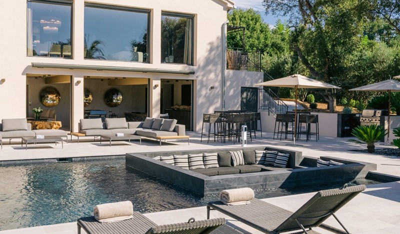 1 Pool Villa View 2 001