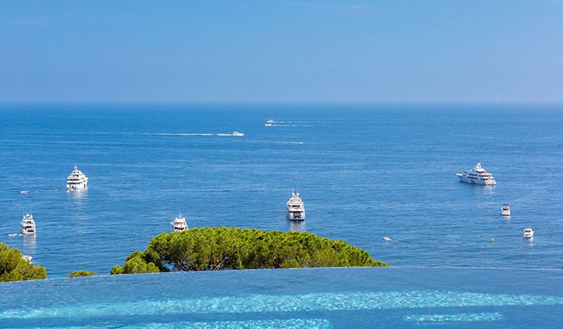 9 Infinity Pool