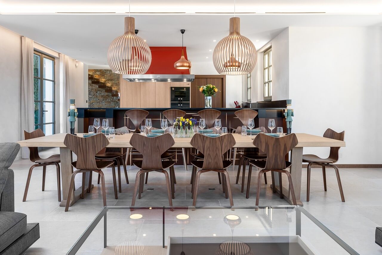 AREZZO Salle A Manger Dressee