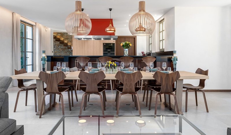 AREZZO Salle A Manger Dressee