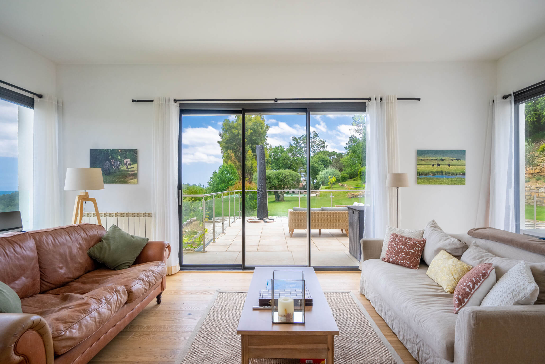 8B39D011 405C 4161 8B3F 59AA2F40F3C0