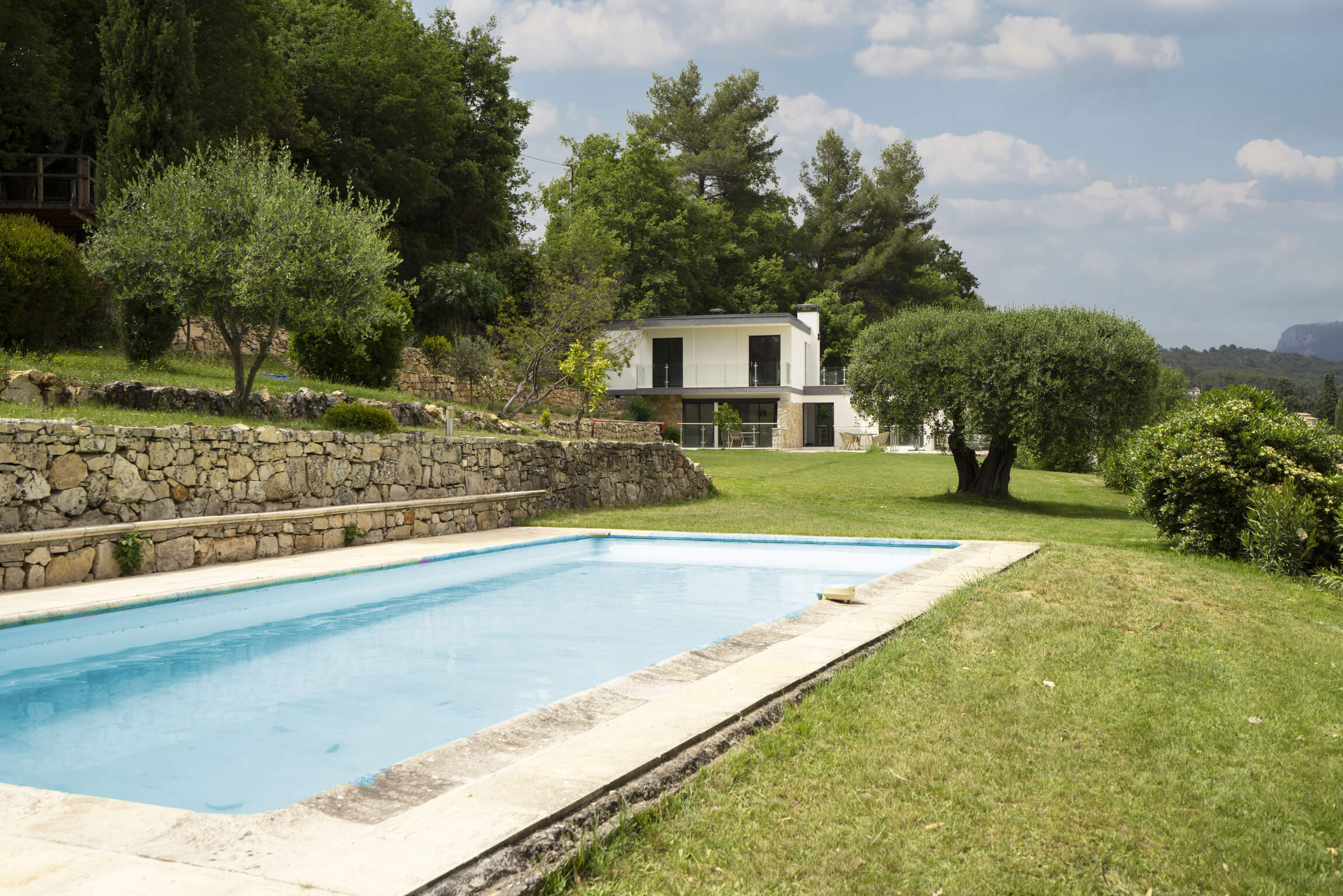 2305B4F1 2283 4A8F BE65 82BDCA0C7674