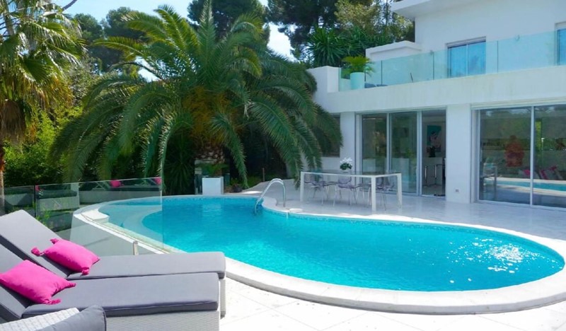 Cote d'Azur Villa, a lovely Cap d'Antibes villa