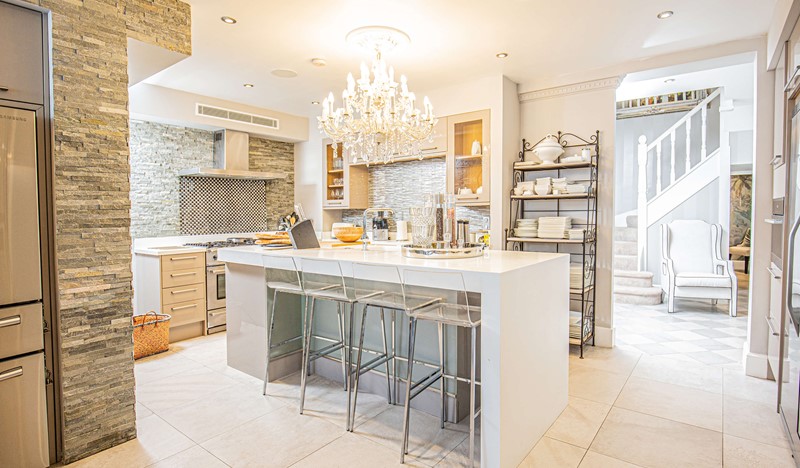 VILLA SANDRYON Internals 5