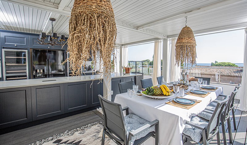 VILLA SANDRYON Roof Terrace 30