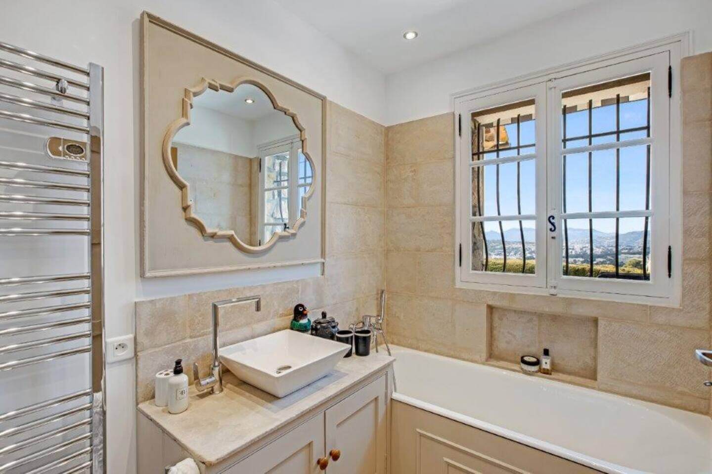 A8279339 481D 4E0d 8238 55De646c527c