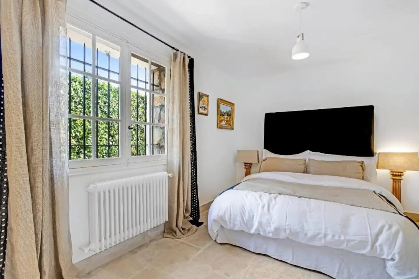 22E92ae7 E61f 49Bc 9058 2A78b3e8fafe