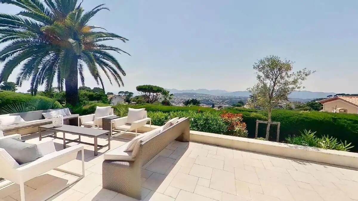 Dd1fe386 C3bc 42A4 80D3 C72acff81828