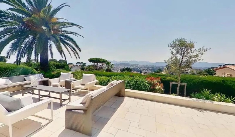 Dd1fe386 C3bc 42A4 80D3 C72acff81828