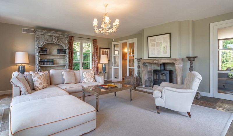 Villa Levett MD 4 Salon