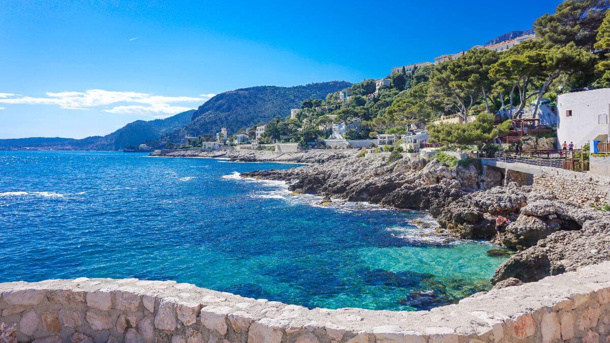 5 Reasons for a Riviera Holiday