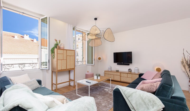 Sejour Sur Rue D Antibes