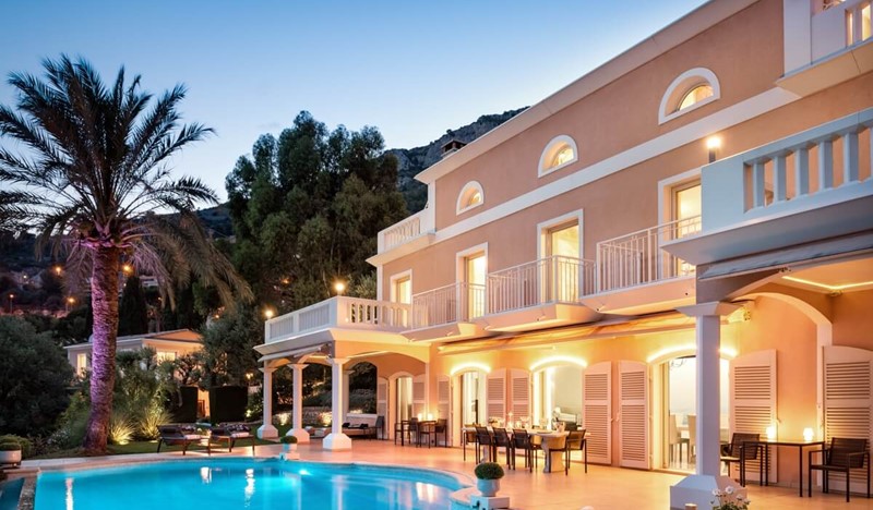 2 Villa Monaco Nightview