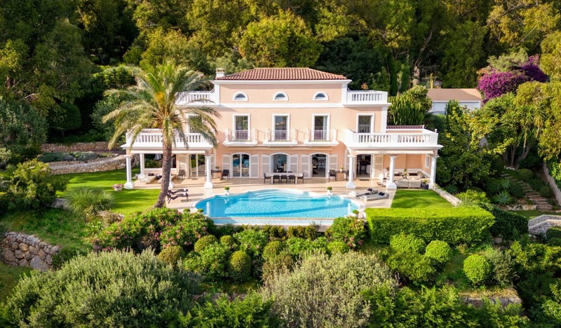 7 Villa Monaco Frontview