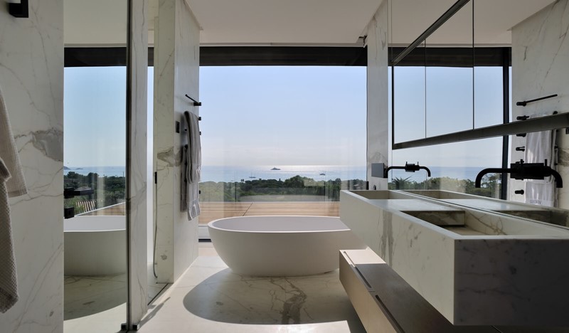 4 ZBC 0242 C Studio Erick Saillet