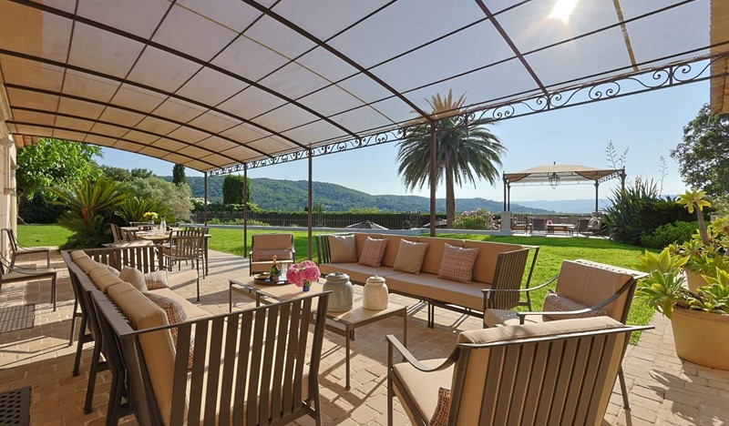 0 Salon Exterieur Avant