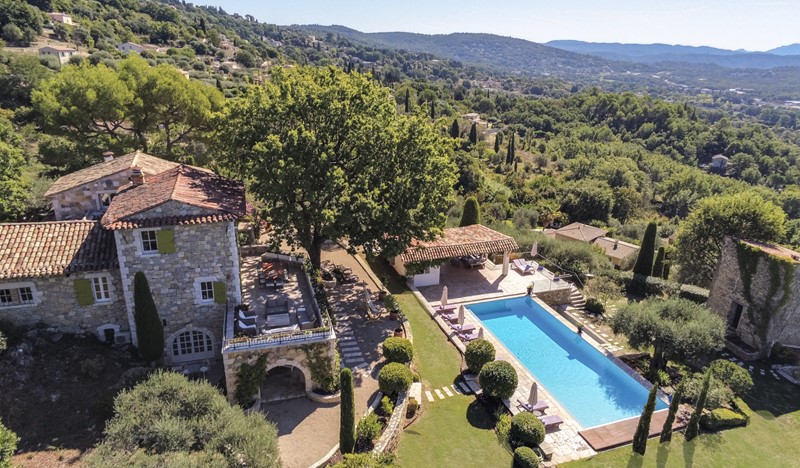 2 La Bastide From The West