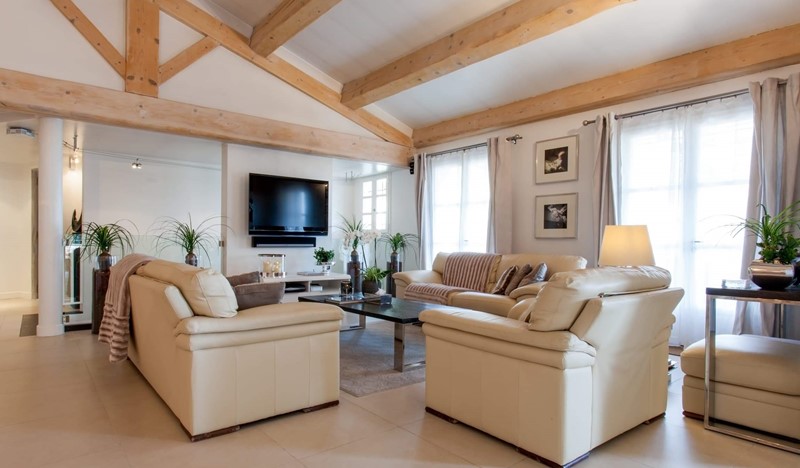 Michelle House 1 High 40