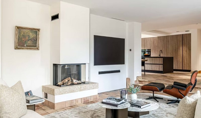 Living Room 1 Screenshot 2026 04 13 165623