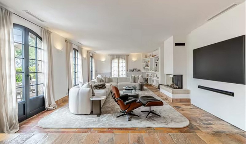 Living Room 2 Screenshot 2026 04 14 093520