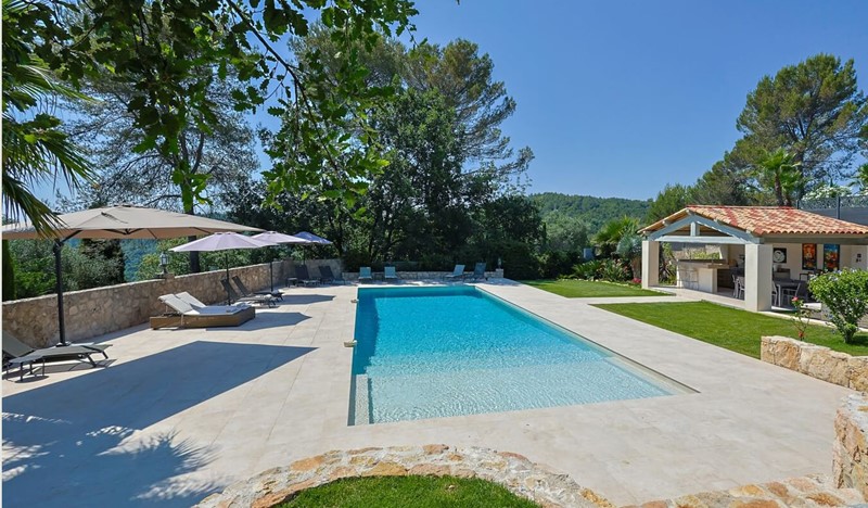 Citronnier Pool And Pool House