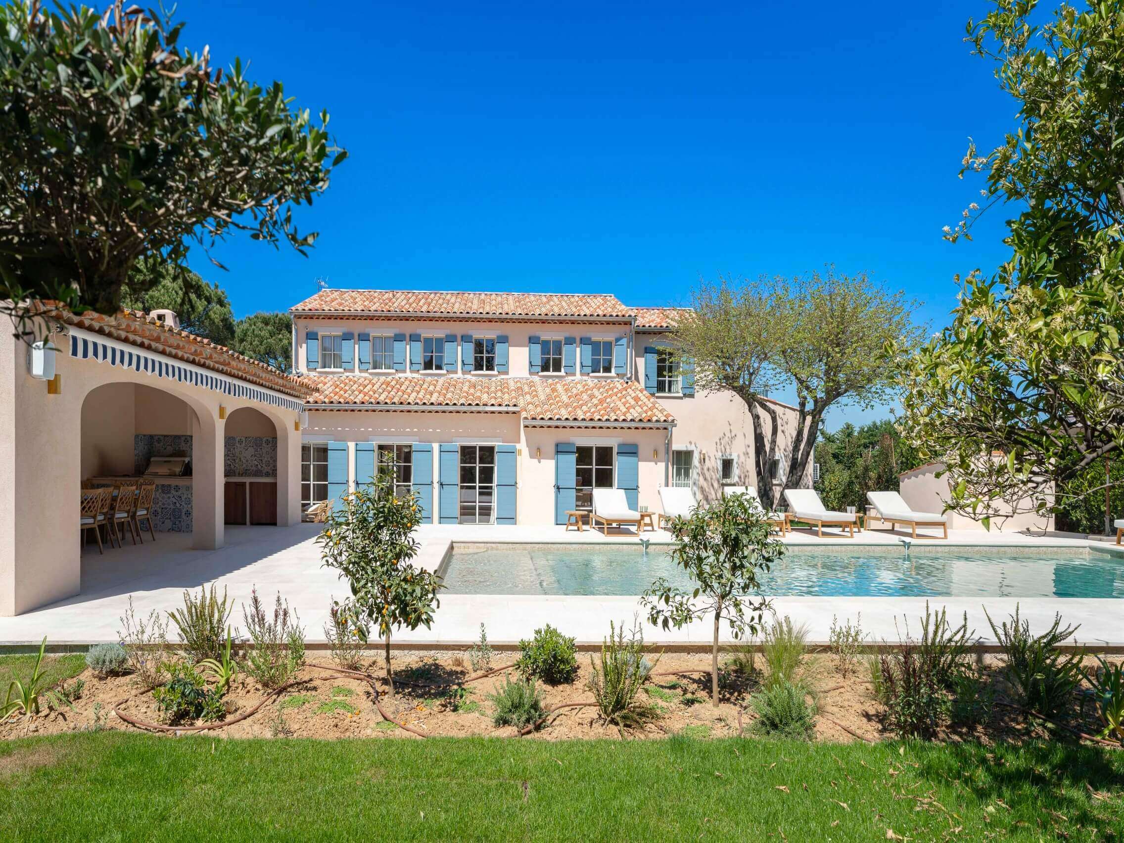 Villa Sally Meliza Resized 8