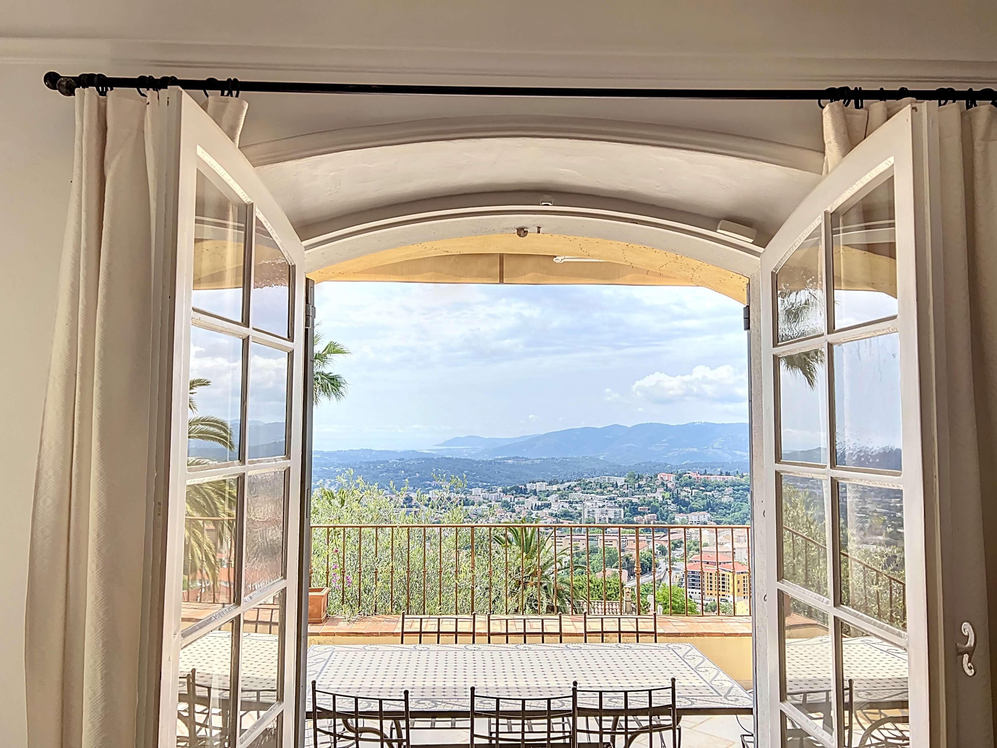 ADP Grasse Maison Parfumeur Rothschild Vue Panoramique Mer Studio 6Jpgg