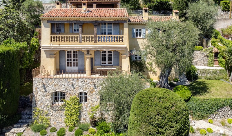 ADP Grasse Maison Parfumeur Rothschild Vue Panoramique Mer Studio 25