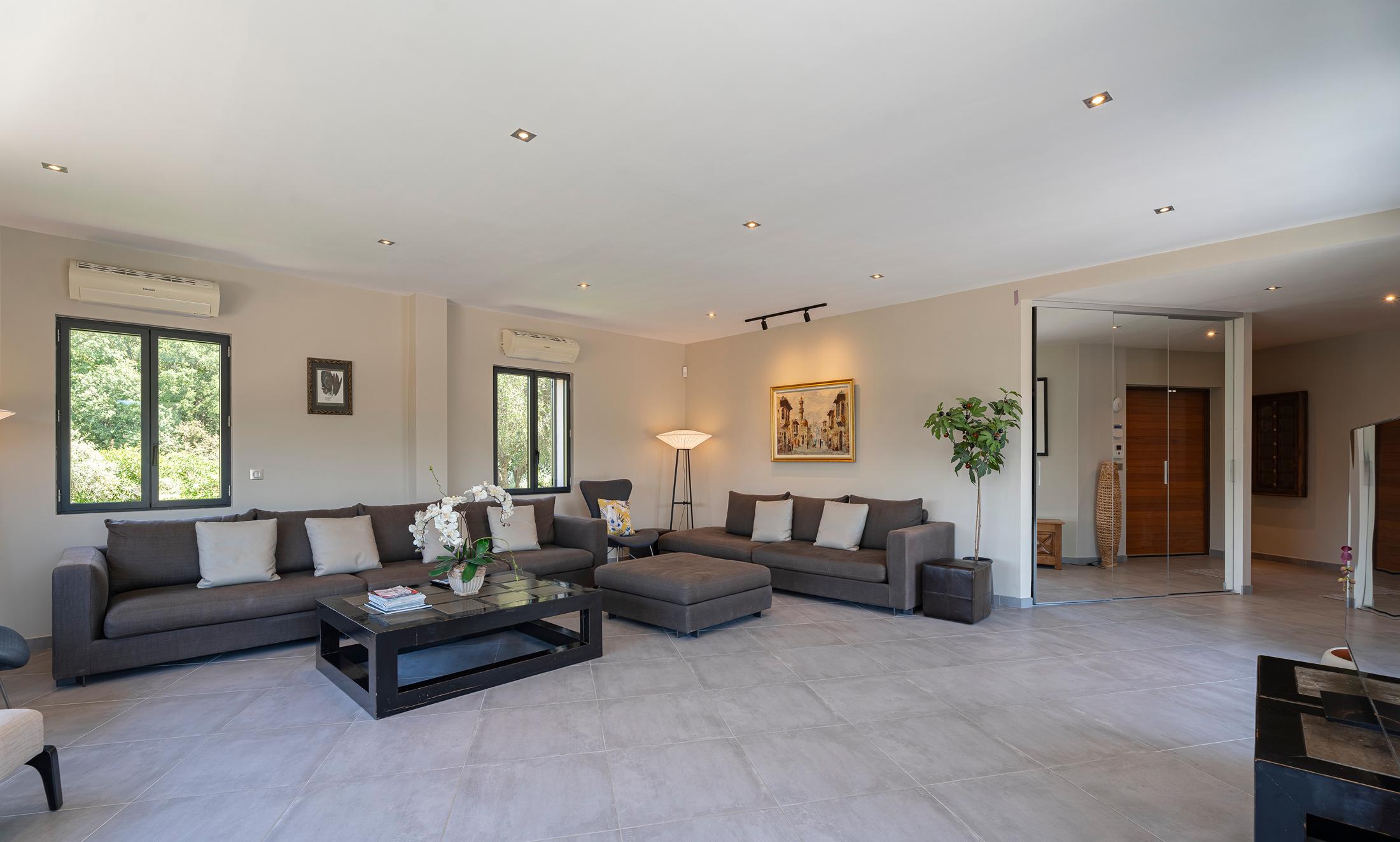 Villa Jade