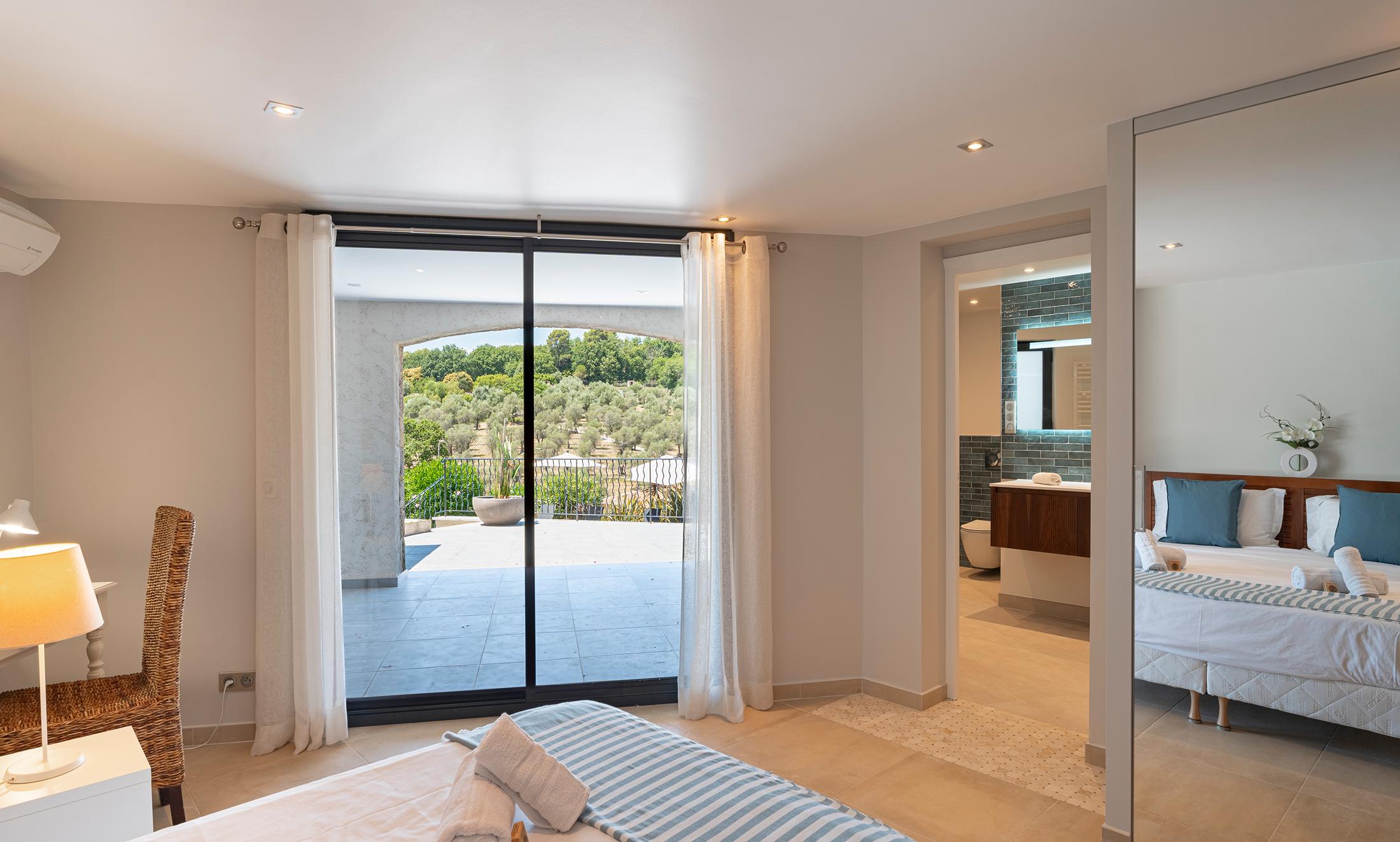 Villa Jade