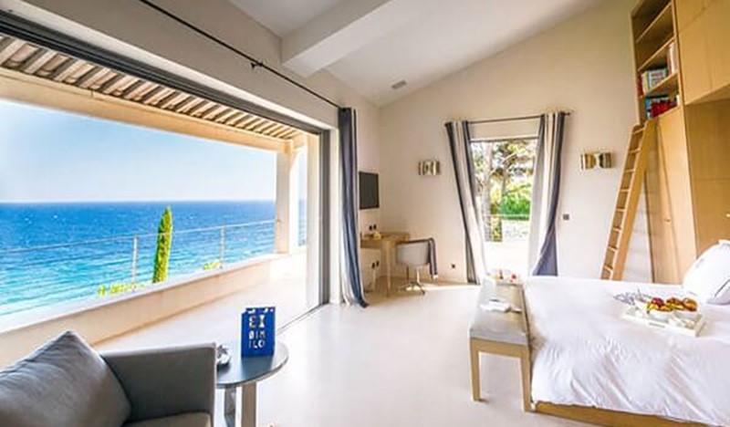 Infinity Bed And Seaview