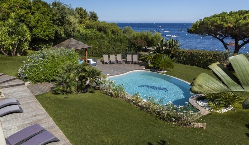 Villa L'Eau De Mer, Cote d'Azur Villas, 5BR luxury seaview villa with pool in Ramatuelle, l'Escalet