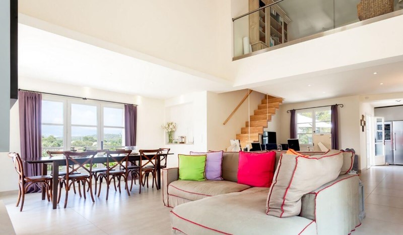 Lorainnevilla Highres 20